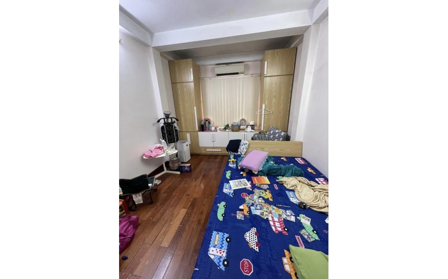 Cho thuê nhà nguyên căn ngõ 102 Trường Chinh, 4 tầng, 30m2, 3 ngủ, Full đồ, 12 Triệu (có thương lượng)